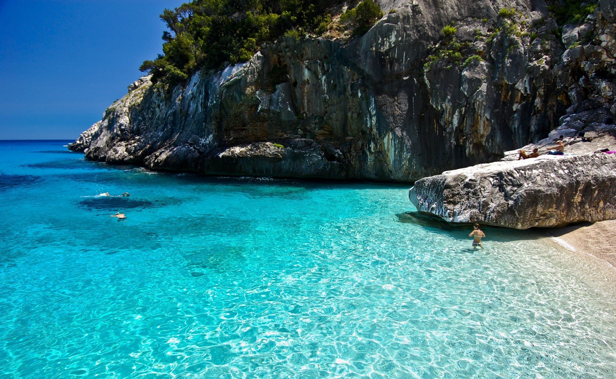 Discover Sardinia: Top Attractions and Experiences on the Island